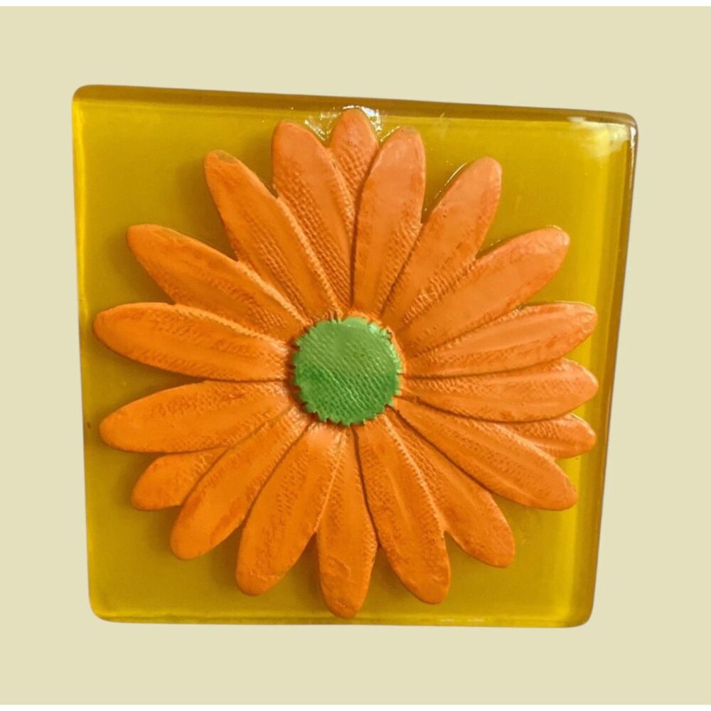 Vtg Lucite  Gerber Daisy Night Light Cover Retro Acrylic Flower
